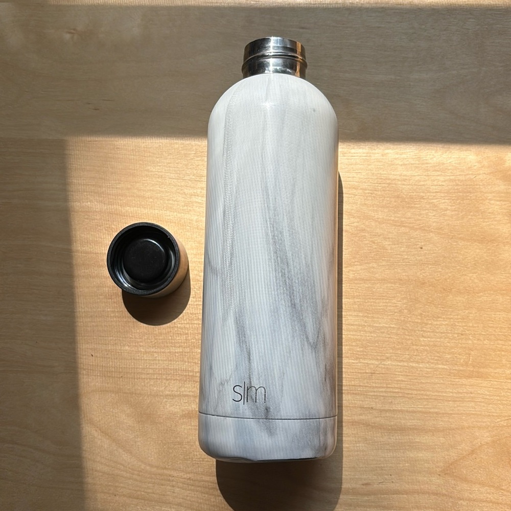 Simple Modern 17 oz. Stainless Steel Bolt Flask